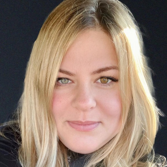 Meet your Posher, Kora0880 - Picture 1 of 1